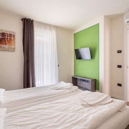 Residence Maroadi Torbole Sul Garda ภายนอก รูปภาพ