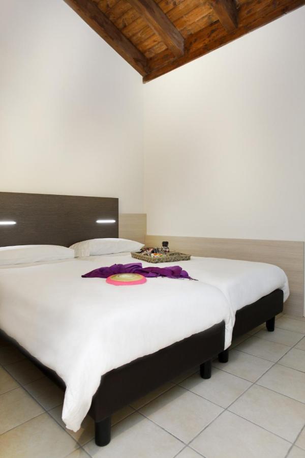 Residence Maroadi Torbole Sul Garda ภายนอก รูปภาพ