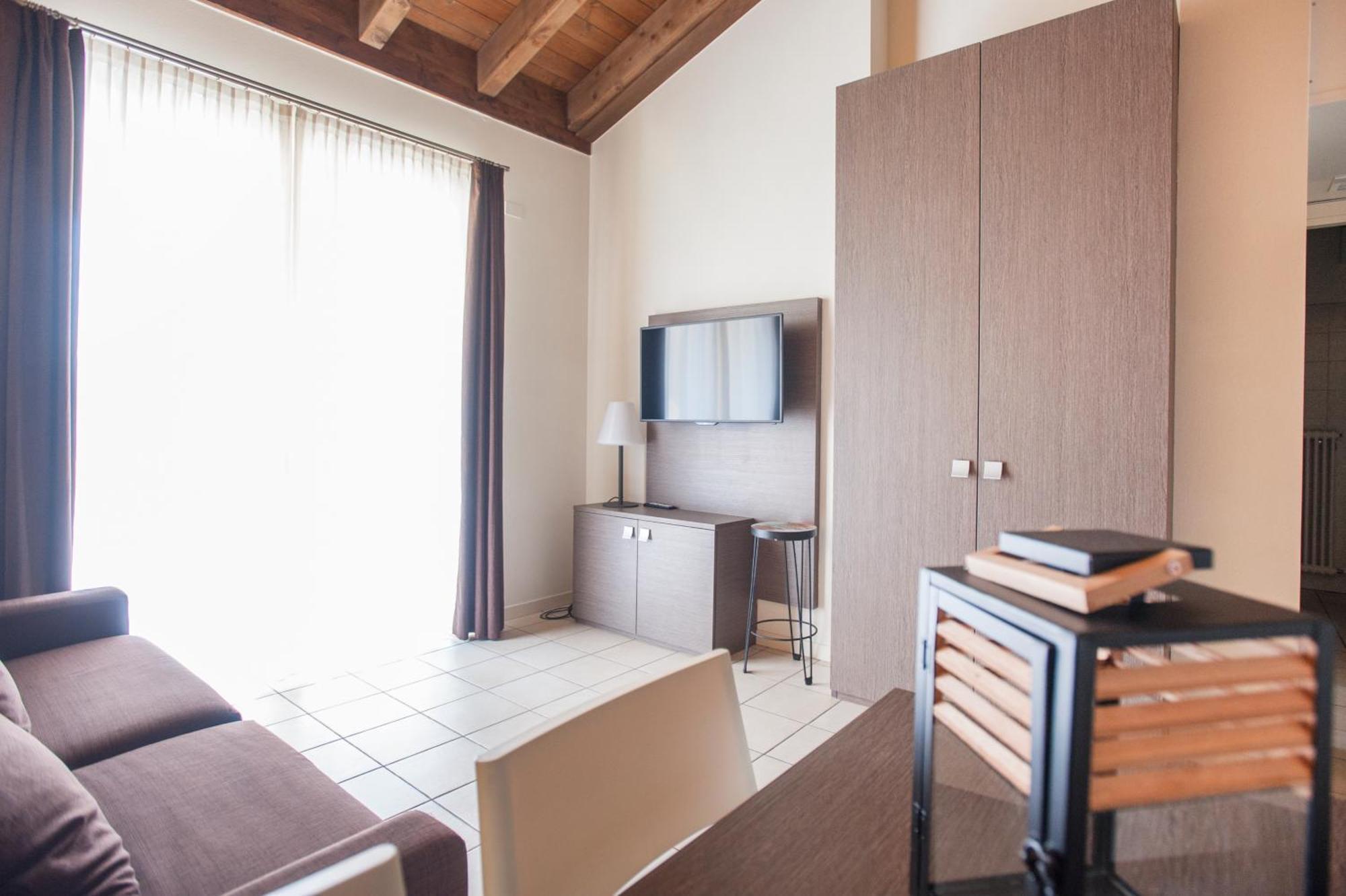 Residence Maroadi Torbole Sul Garda ภายนอก รูปภาพ